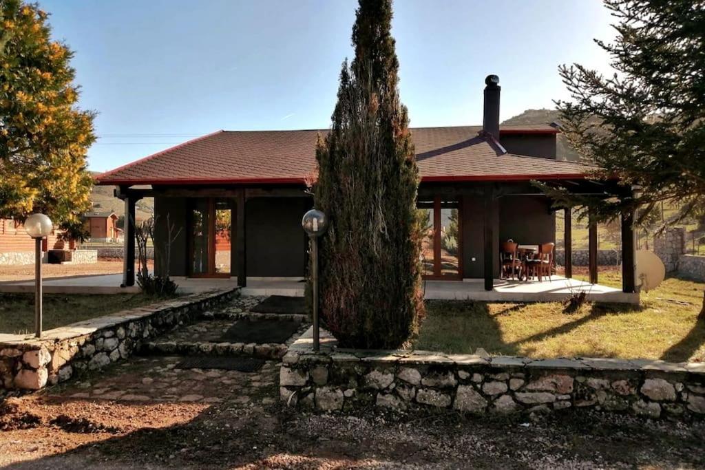 Orino Livadi Mount Villa IV 아라초바 외부 사진